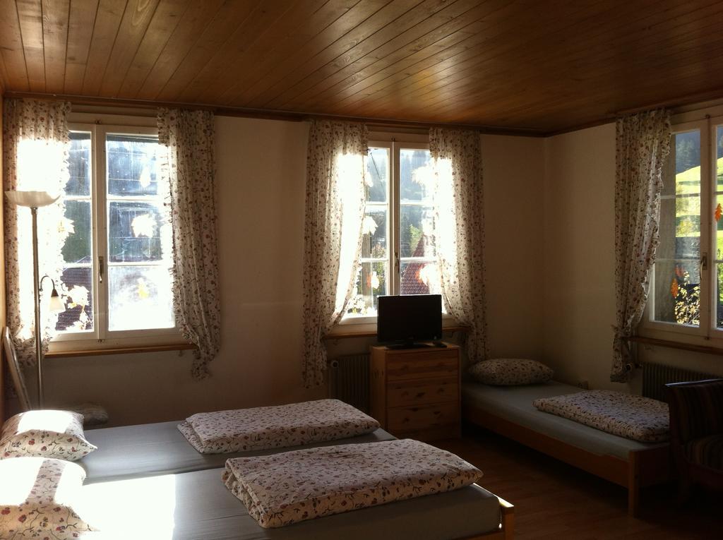 Bed and Breakfast Gasthof Am Bach Boltigen Pokoj fotografie